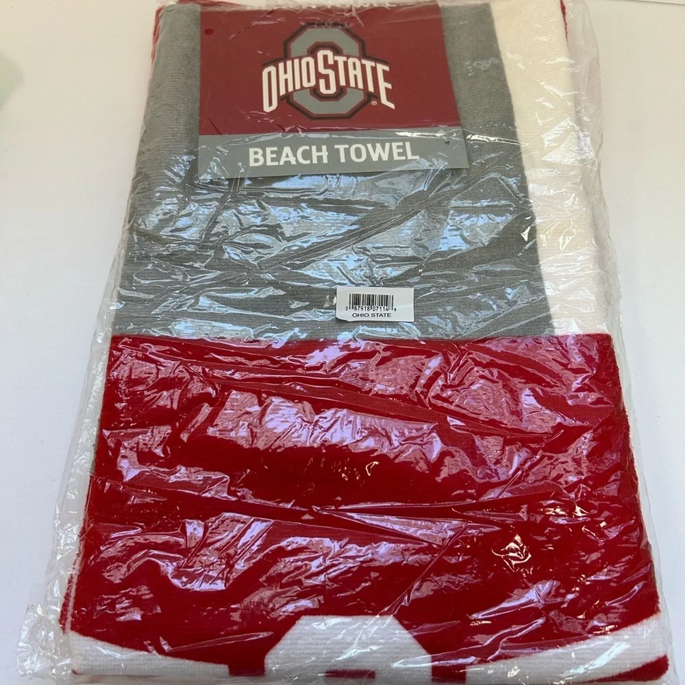 OHIO STATE Buckeys/ NWT/ Northwest NCAA Unisex BEACH TOWEL/ Red and Gray